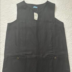 Chic Black Sleeveless Blouse with Button Details